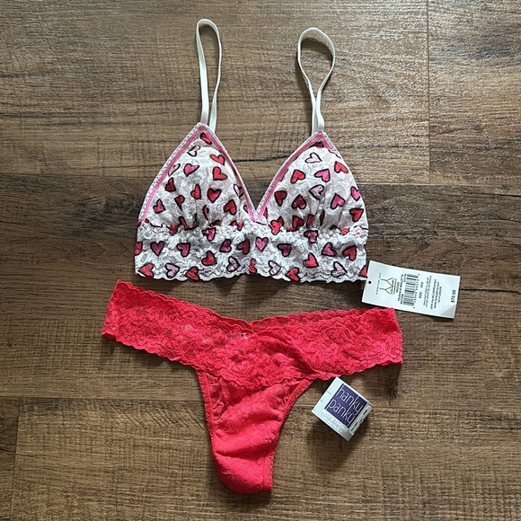 Petite padded triangle Bralette and lace thong Set NWT 2 piece set Hanky Panky - Picture 2 of 5